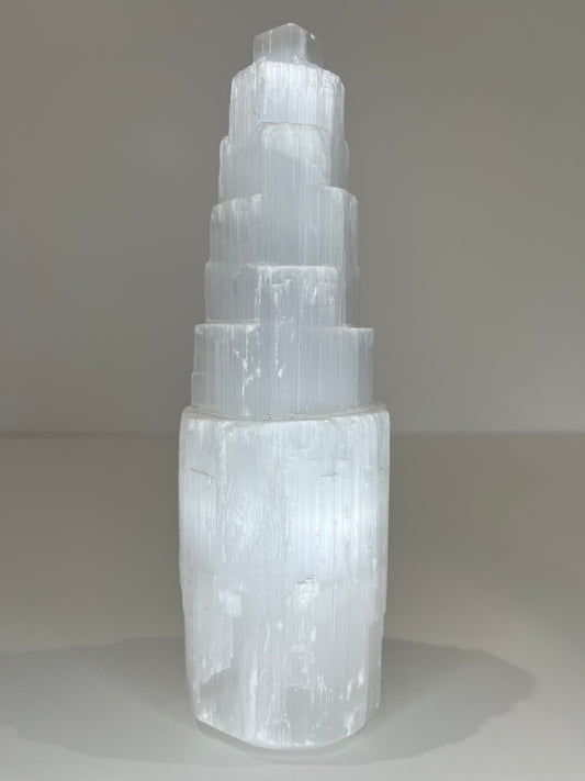 How to Use Selenite: 5 Magical Ways to Work with This Cleansing Crystal