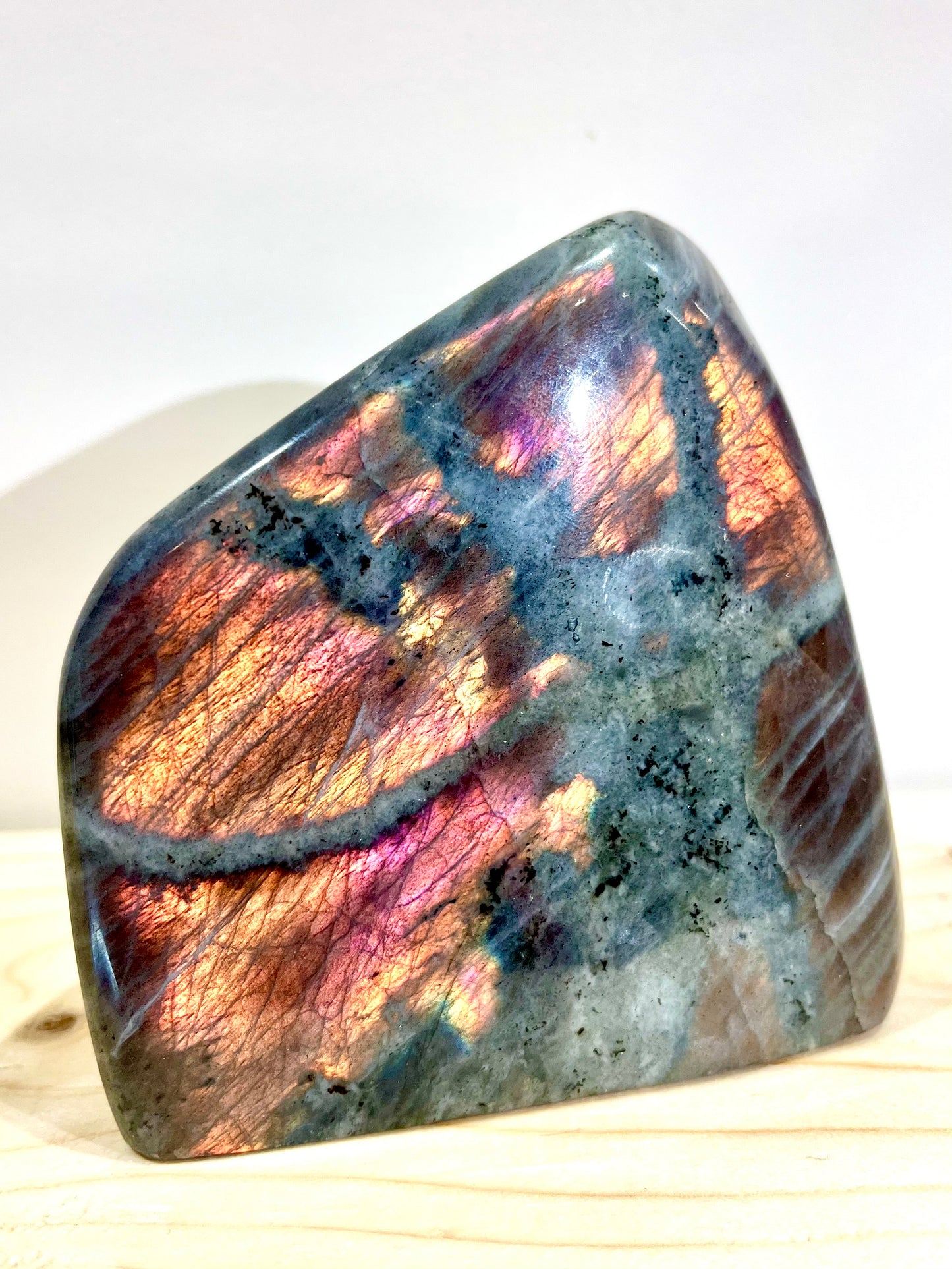 Sunset Flash Labradorite Freeform – 884g