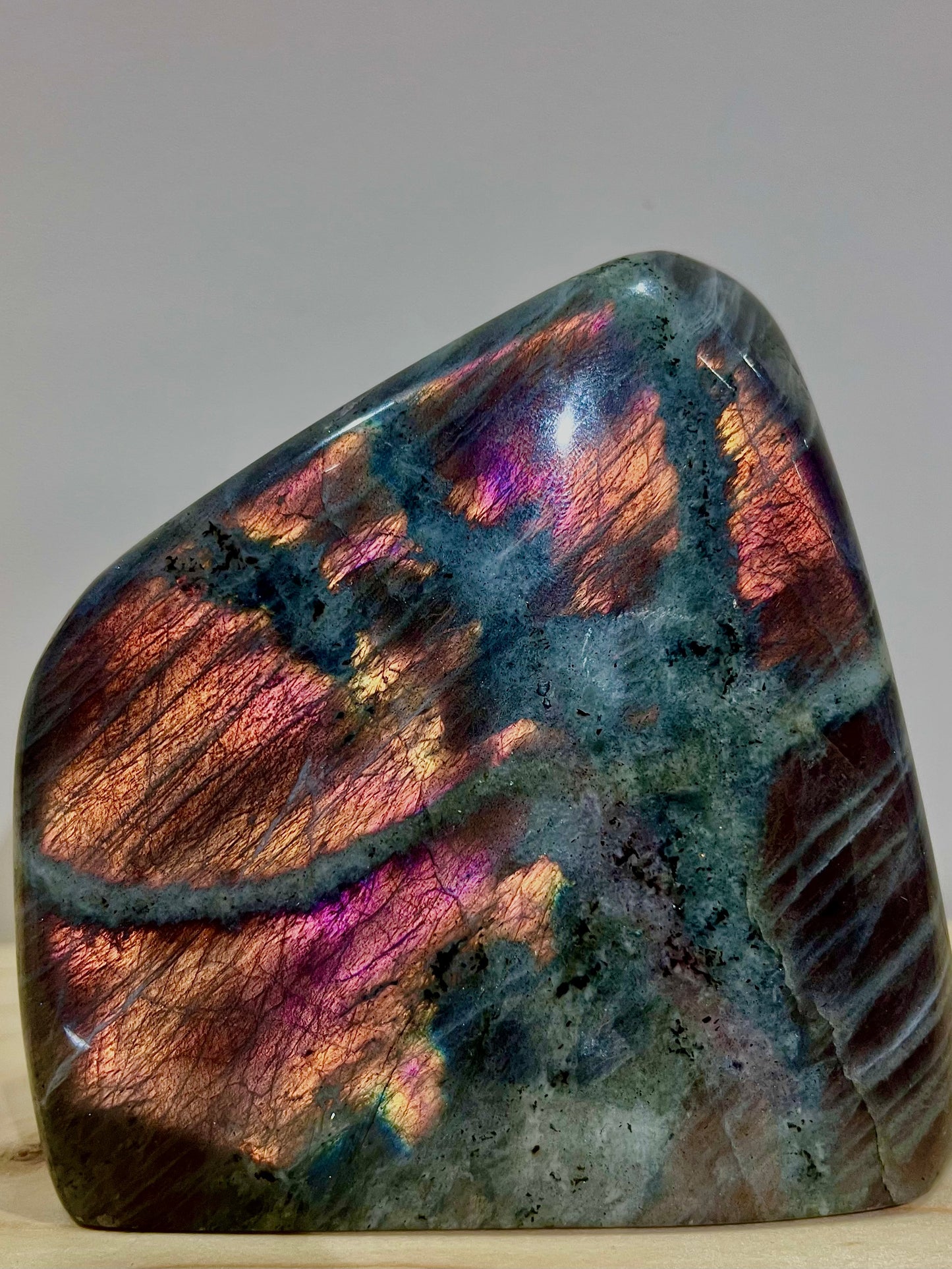 Sunset Flash Labradorite Freeform – 884g