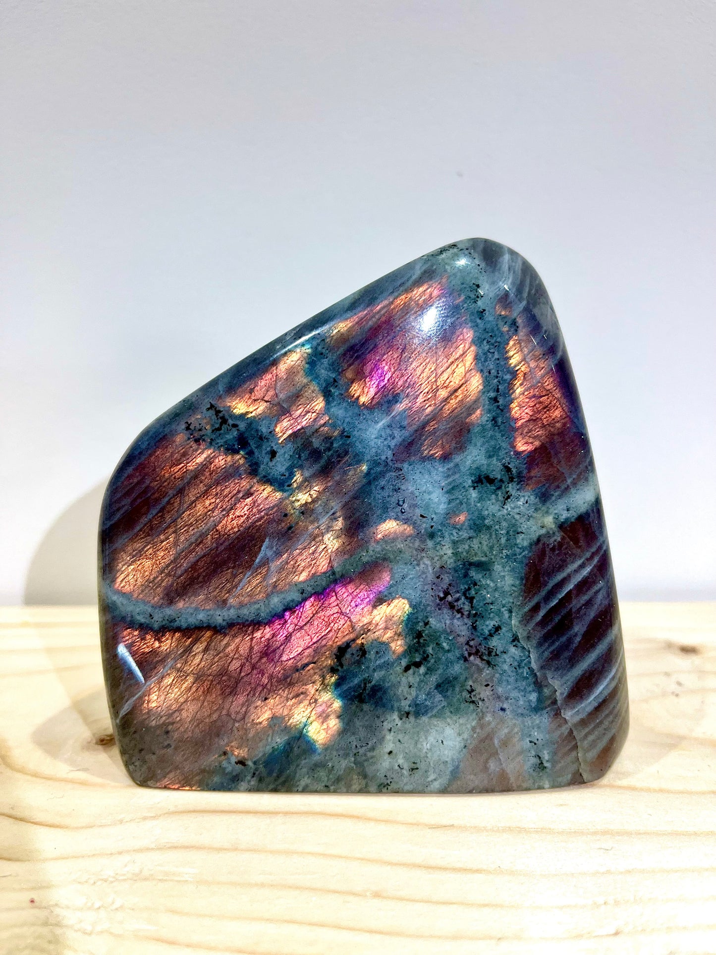 Sunset Flash Labradorite Freeform – 884g